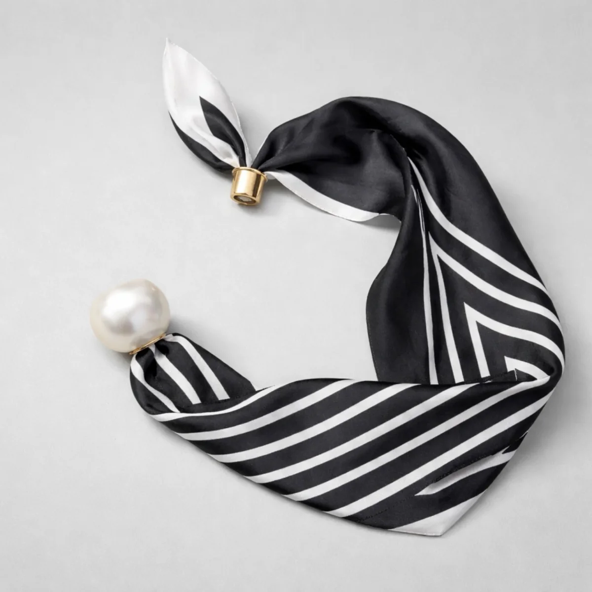 Perlenhalstuch „Paris Chic“ – Stil trifft Raffinesse – Bild 3